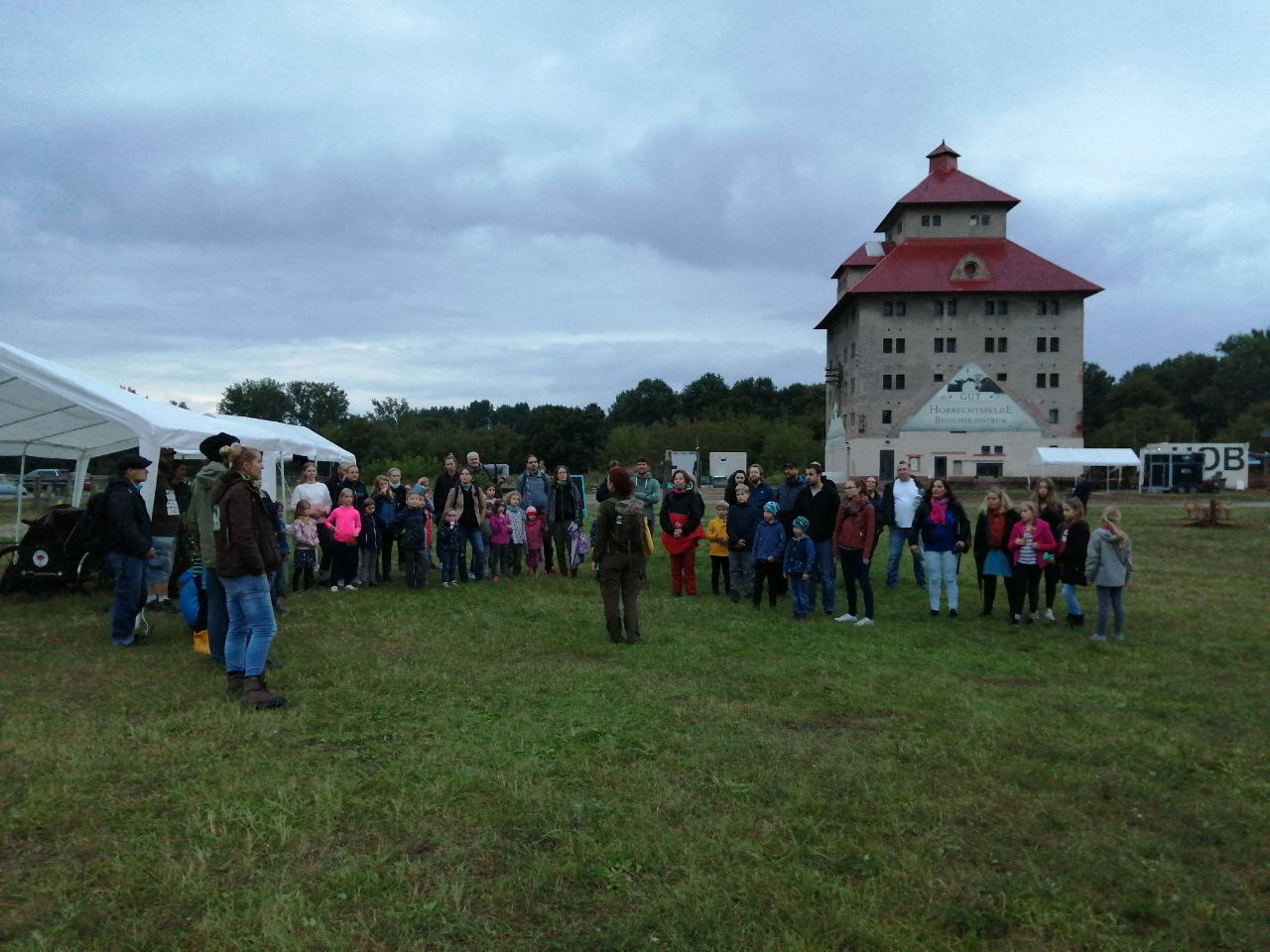Du betrachtest gerade 28.08. Fledermausig beim Hoffest in Hobrechtsfelde